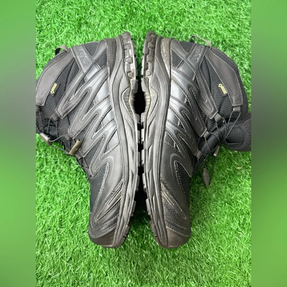 Salomon Black‎ Hiking Shoes with Modern Cushioning Size 11.5